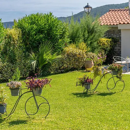 Endless Blue House Willa