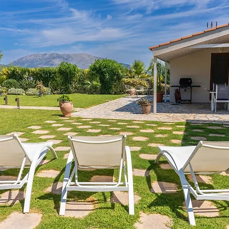 Endless Blue House Sami (Kefalonia)