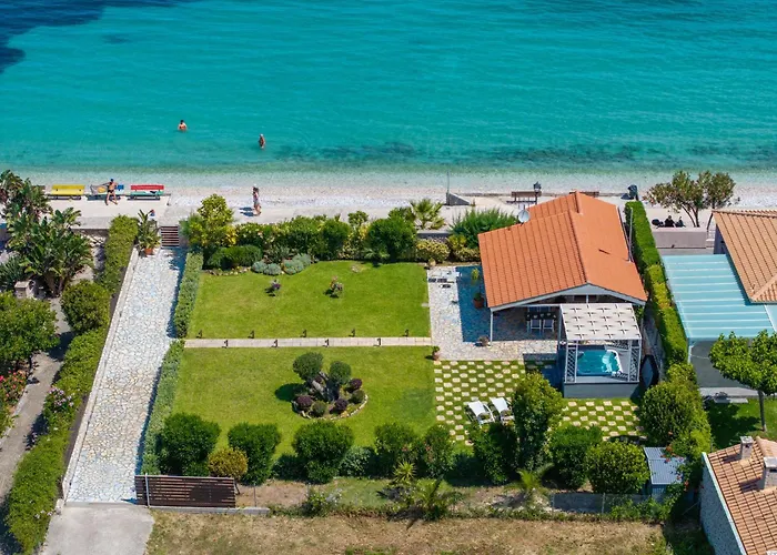 Endless Blue House *